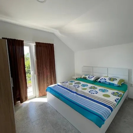 Vikendica Ramona Villa *