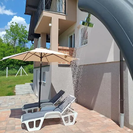Vikendica Ramona Villa *